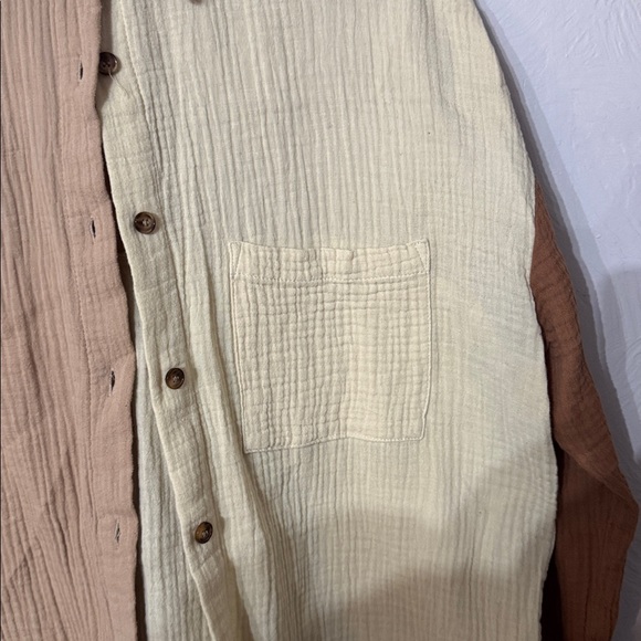 Block colored button down - Picture 4 of 6